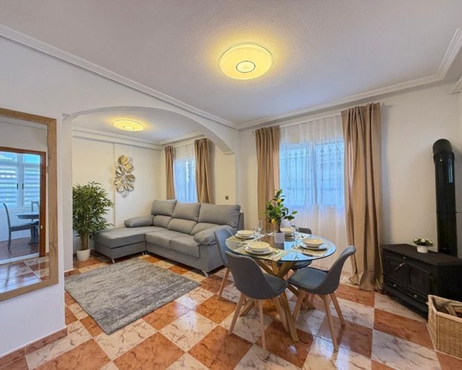 Image No.20-2 Bed Townhouse for sale