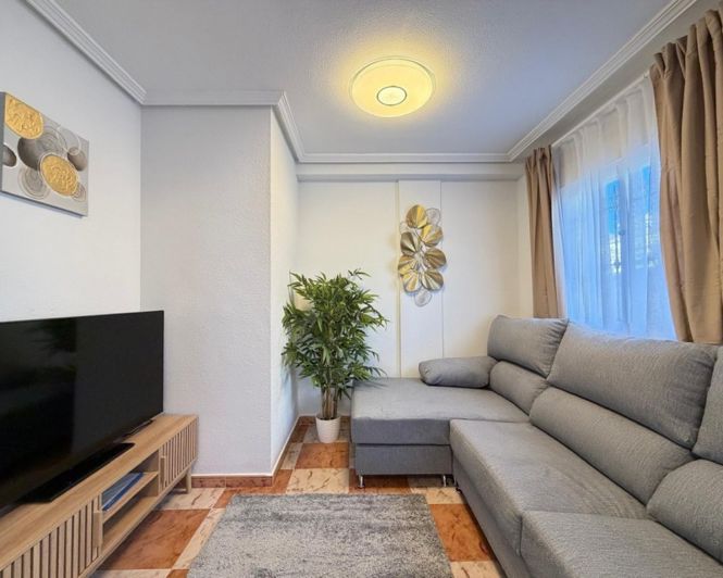 Image No.25-2 Bed Townhouse for sale