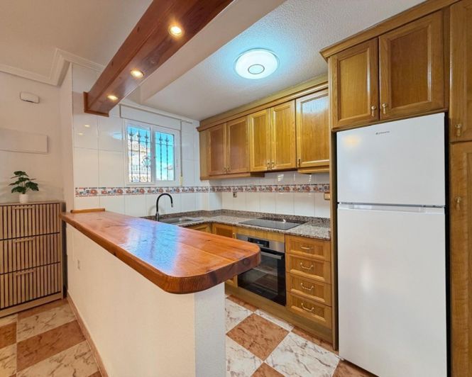 Image No.28-2 Bed Townhouse for sale