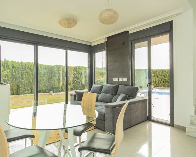 Image No.2-3 Bed Villa for sale