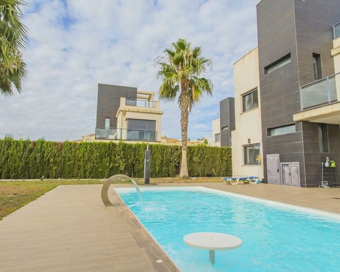 Image No.5-3 Bed Villa for sale