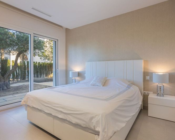 Image No.19-4 Bed Villa for sale