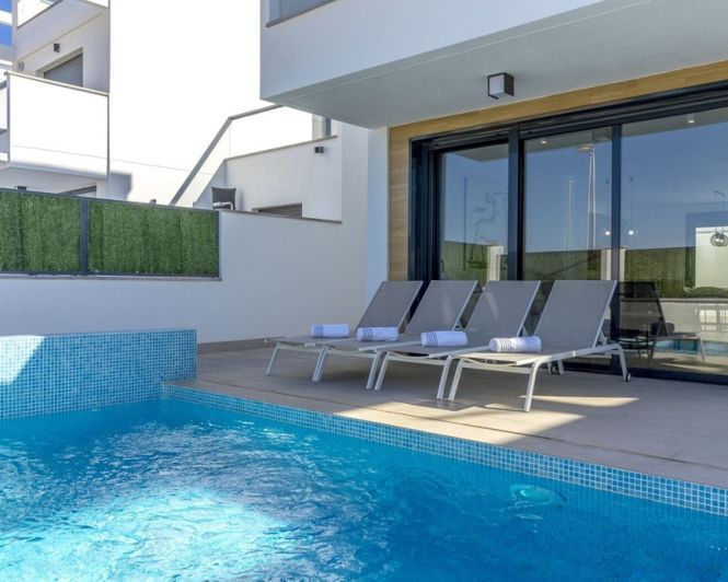 Image No.24-3 Bed Villa for sale