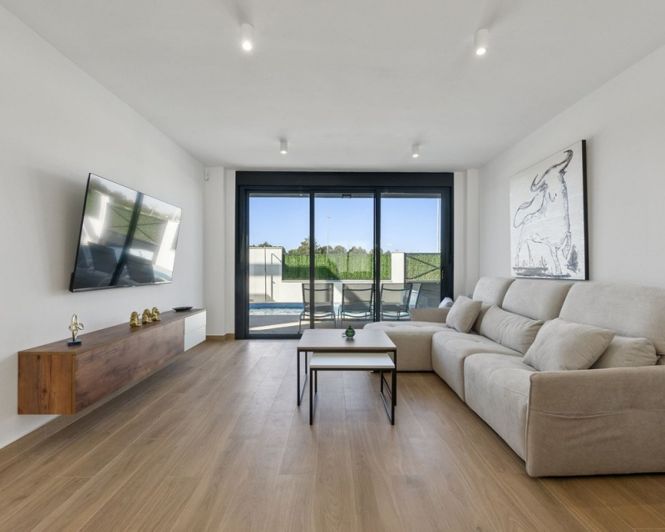 Image No.3-3 Bed Villa for sale