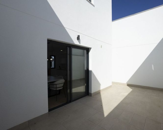 Image No.39-3 Bed Villa for sale