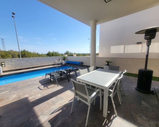 Image No.3-3 Bed Villa for sale