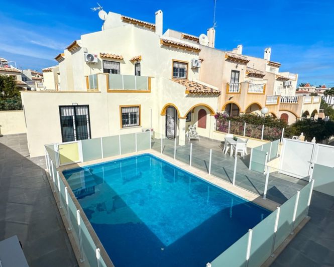 Image No.2-Maison de ville de 2 chambres à vendre à La Zenia