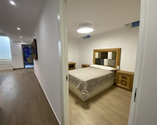 Image No.27-5 Bed Villa for sale