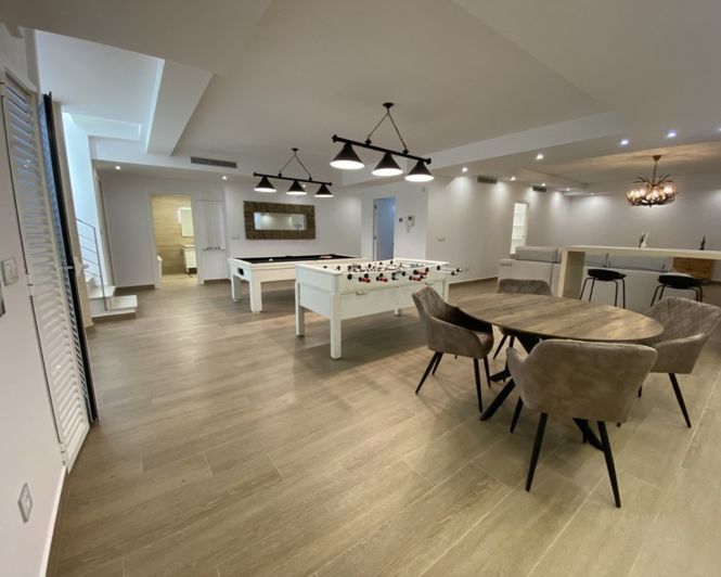 Image No.33-5 Bed Villa for sale