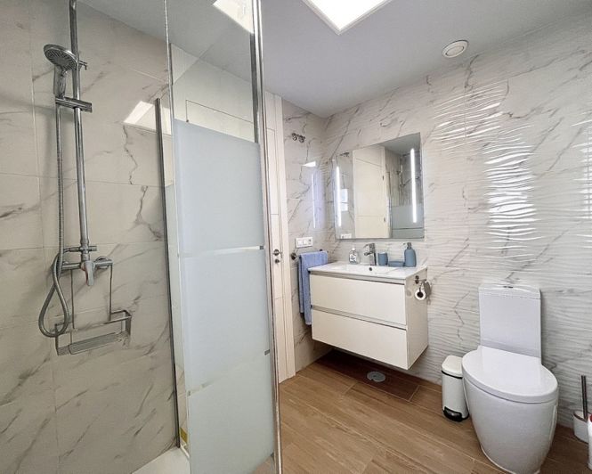 Image No.18-2 Bed Apartment for sale