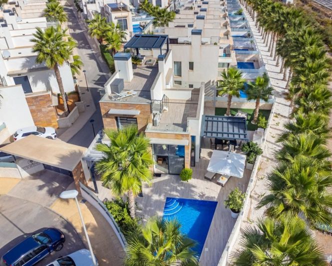 Image No.12-5 Bed Villa for sale