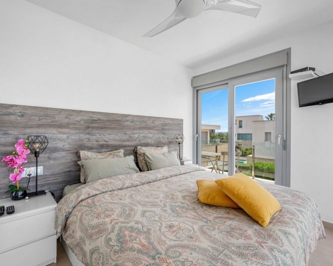 Image No.19-3 Bed Villa for sale