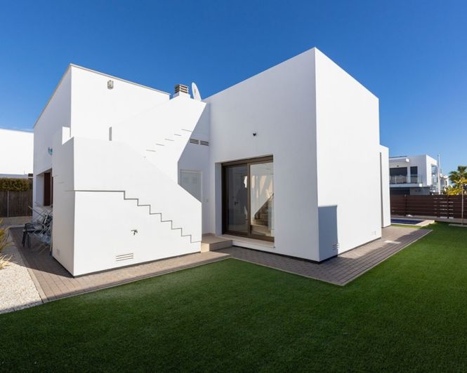 Image No.27-3 Bed Villa for sale