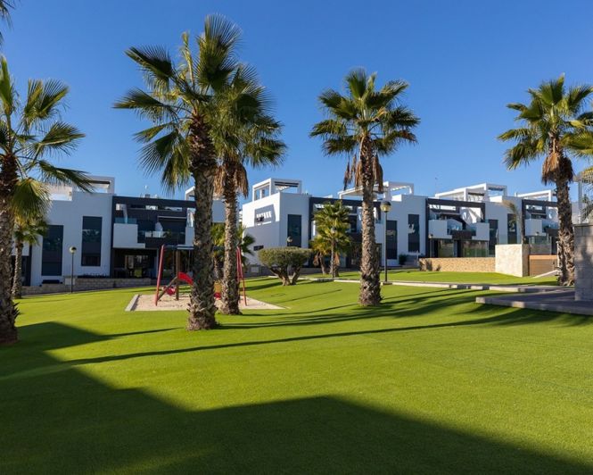 Image No.4-2 Bed Apartment for sale