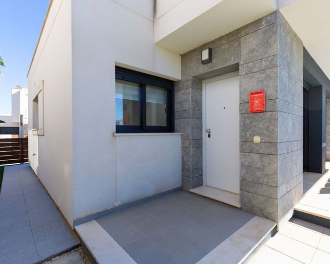 Image No.33-3 Bed Villa for sale