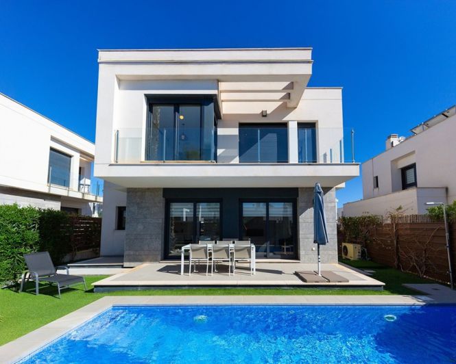 Image No.6-3 Bed Villa for sale