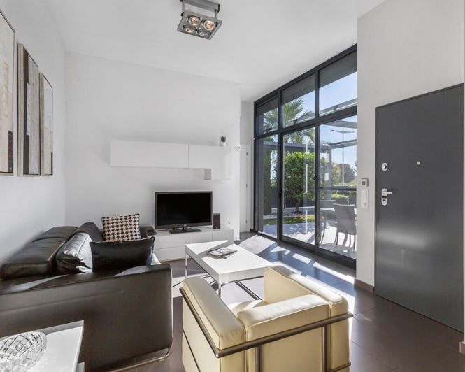 Image No.14-3 Bed Villa for sale