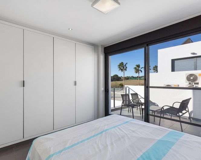 Image No.19-3 Bed Villa for sale