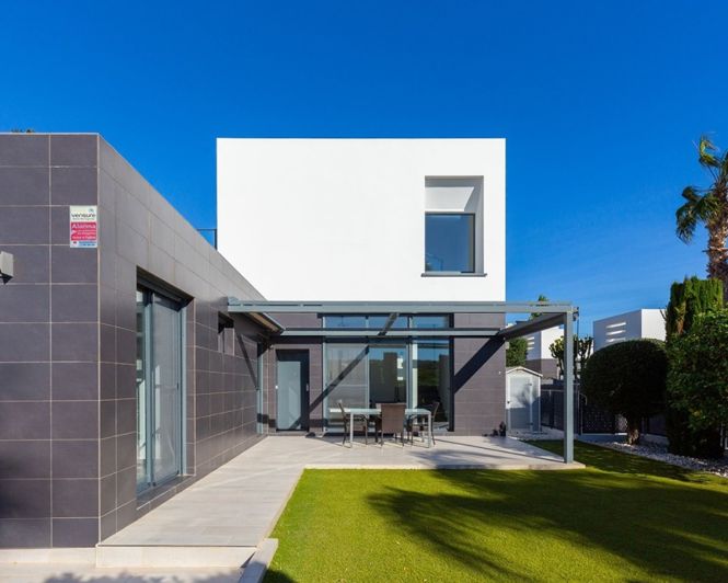 Image No.3-3 Bed Villa for sale