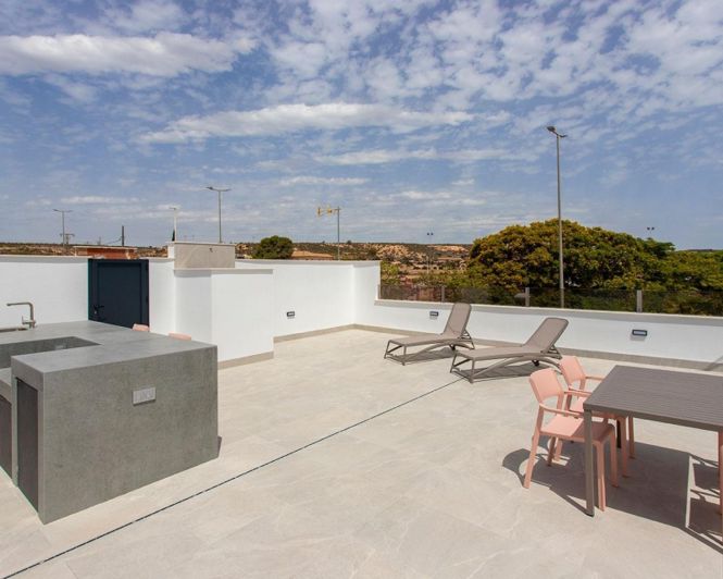 Image No.26-3 Bed Villa for sale