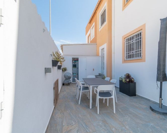 Image No.23-2 Bed Villa for sale