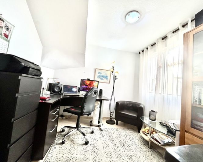 Image No.15-3 Bed Apartment for sale