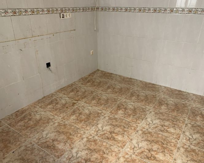 Image No.11-2 Bed Townhouse for sale