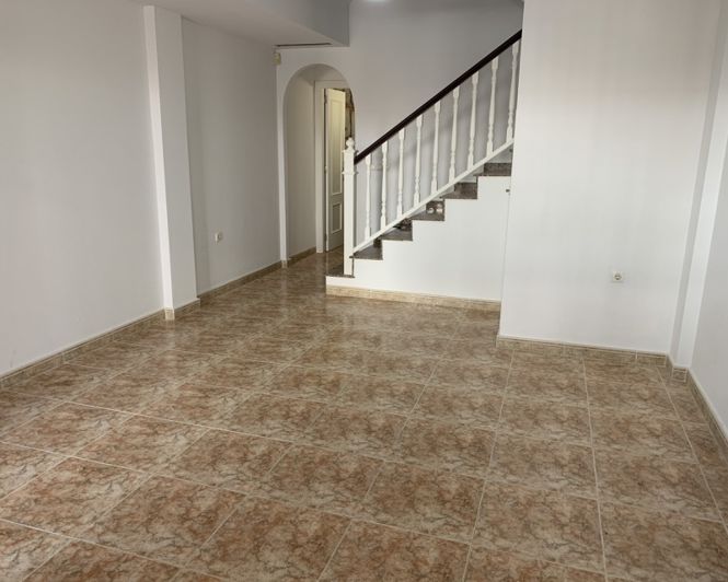 Image No.7-2 Bed Townhouse for sale