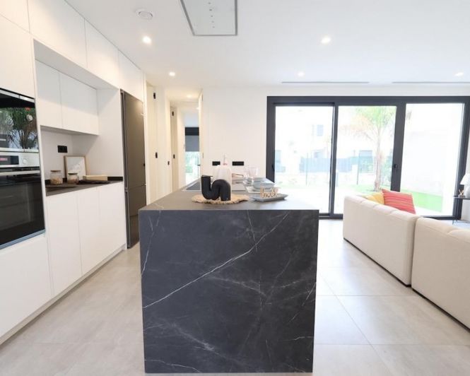 Image No.8-3 Bed Villa for sale