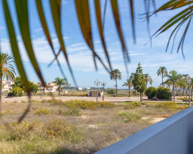 Image No.25-2 Bed Apartment for sale