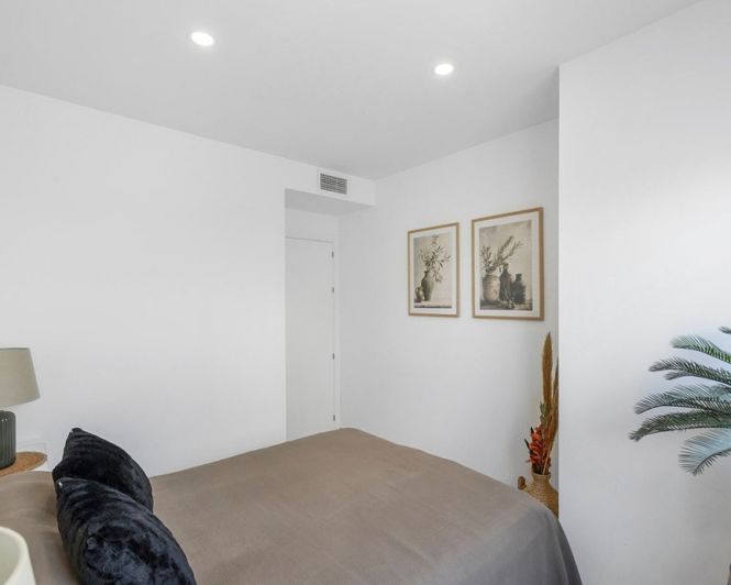 Image No.30-2 Bed Apartment for sale