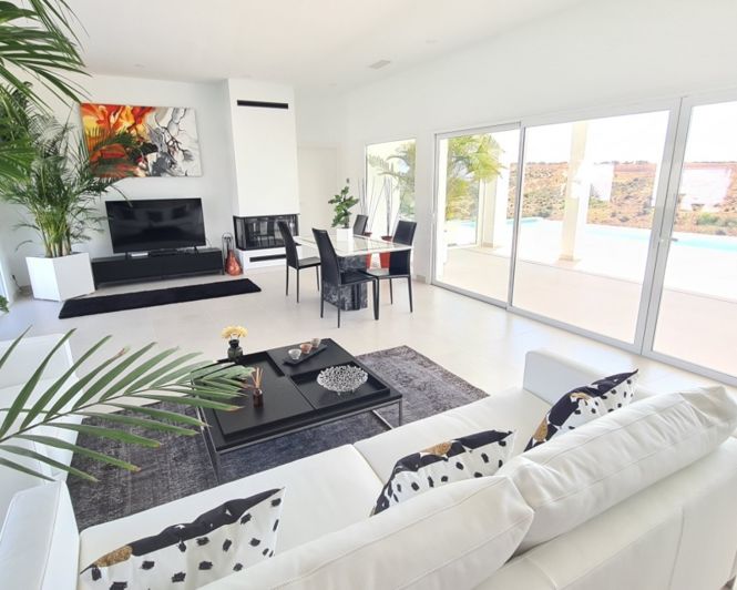 Image No.19-Villa for sale