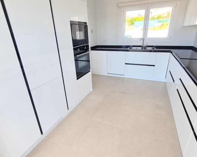 Image No.28-Villa for sale