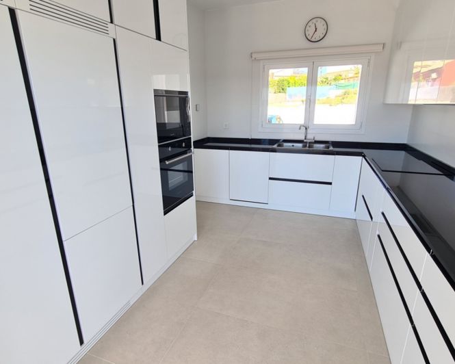 Image No.32-Villa for sale