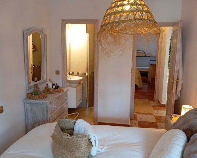 Image No.21-2 Bed Apartment for sale