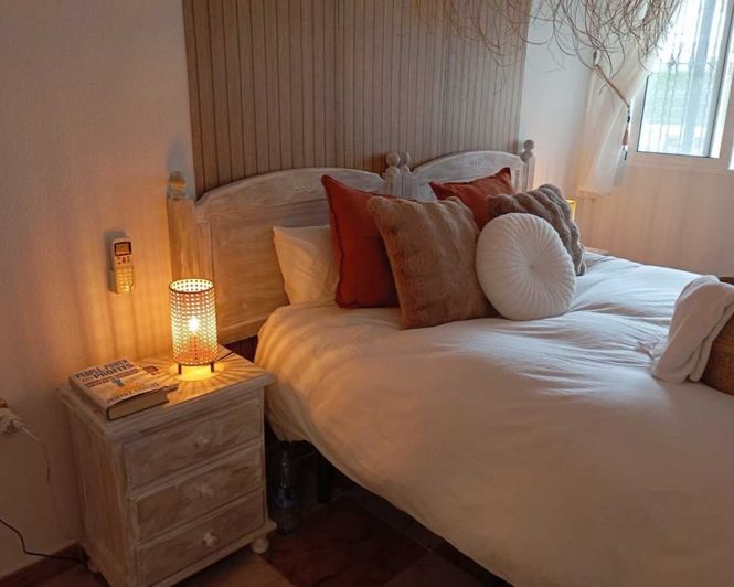 Image No.22-2 Bed Apartment for sale