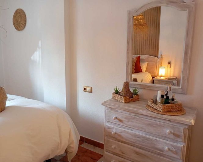 Image No.38-2 Bed Apartment for sale