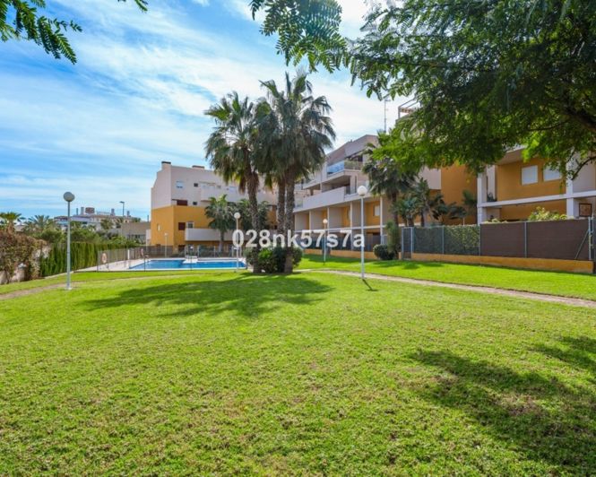 Image No.28-2 Bed Apartment for sale