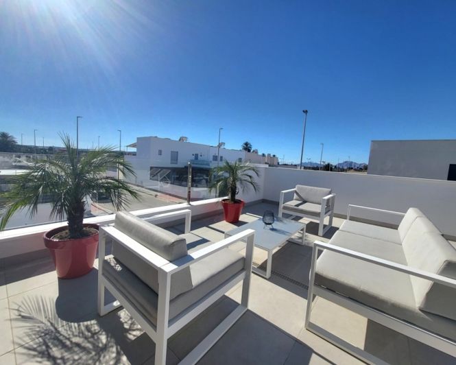 Image No.13-2 Bed Townhouse for sale