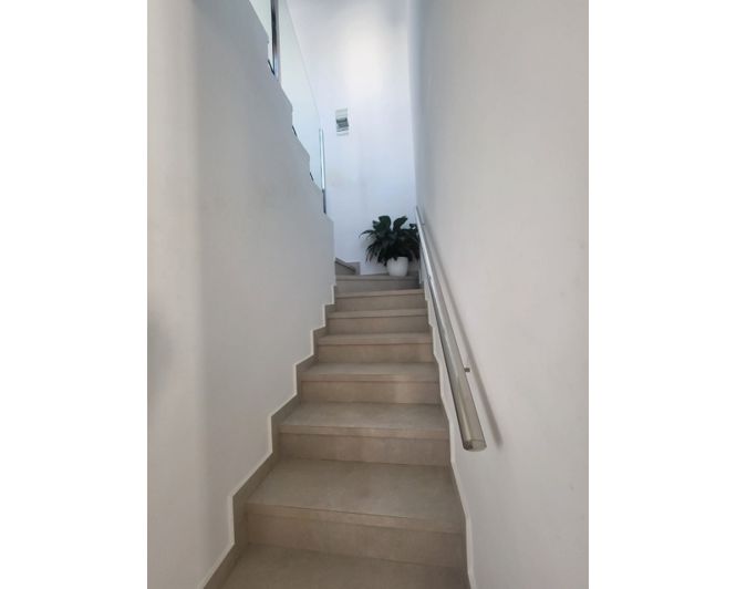 Image No.14-2 Bed Townhouse for sale