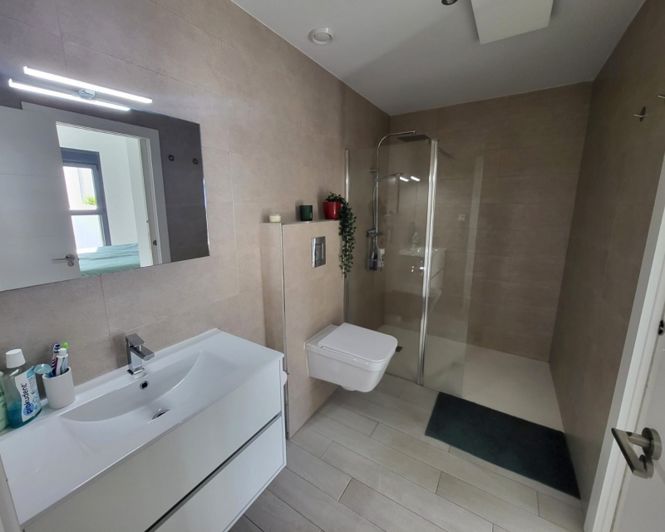 Image No.19-2 Bed Townhouse for sale