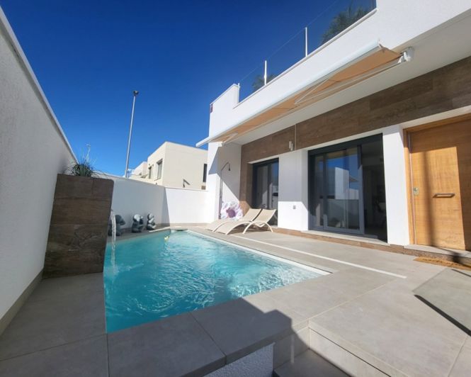 Image No.2-2 Bed Townhouse for sale