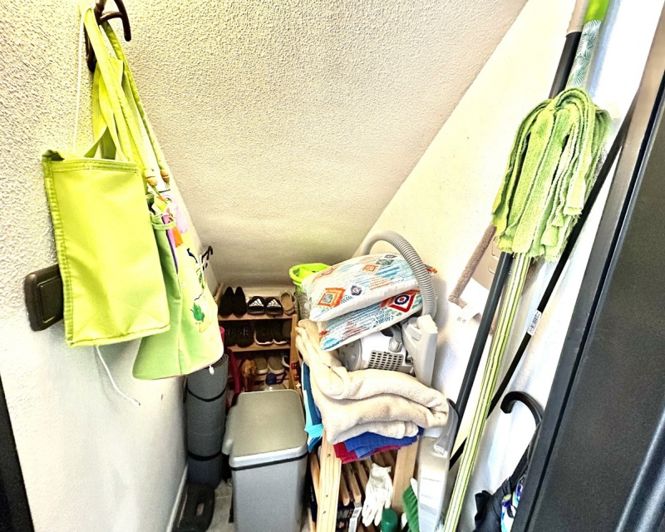 Image No.26-2 Bed Townhouse for sale