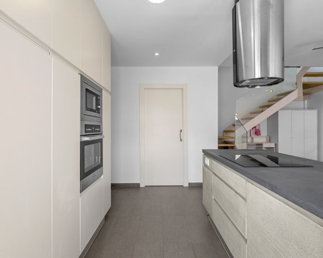 Image No.12-2 Bed Villa for sale