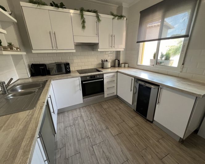 Image No.15-4 Bed Villa for sale