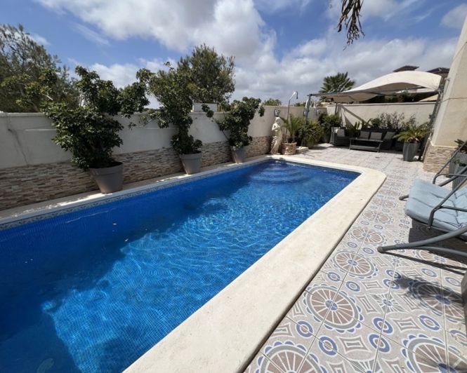 Image No.4-4 Bed Villa for sale