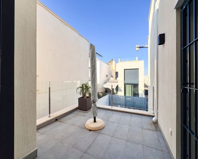 Image No.22-3 Bed Villa for sale