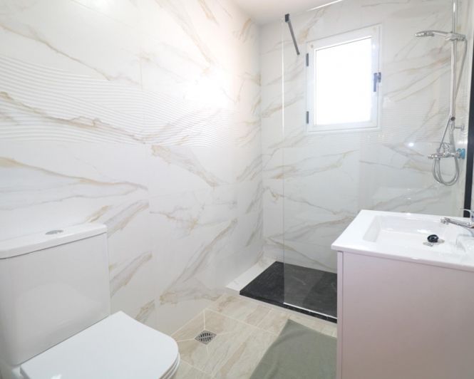 Image No.10-3 Bed Villa for sale