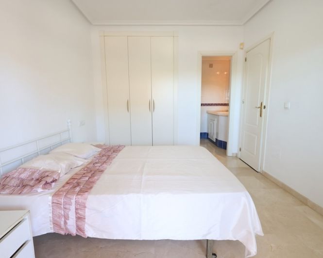 Image No.9-Appartement de 2 chambres à vendre à Playa Flamenca