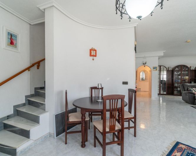 Image No.11-3 Bed Villa for sale